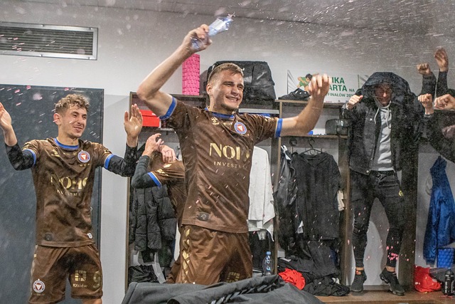 保持开放的 保持开放的